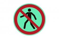 Zakaz ruchu pieszych - znak BHP podłogowy antypoślizgowy
